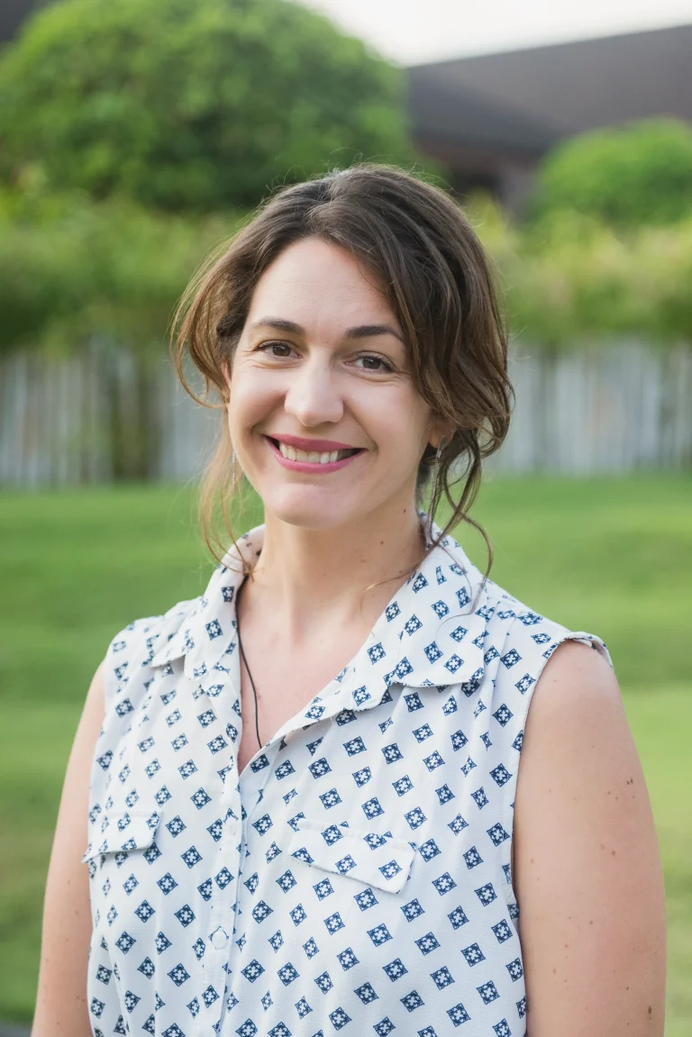 Jasna Tomasevic - Ratna Guide